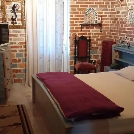 Arti Hébergement de vacances *
